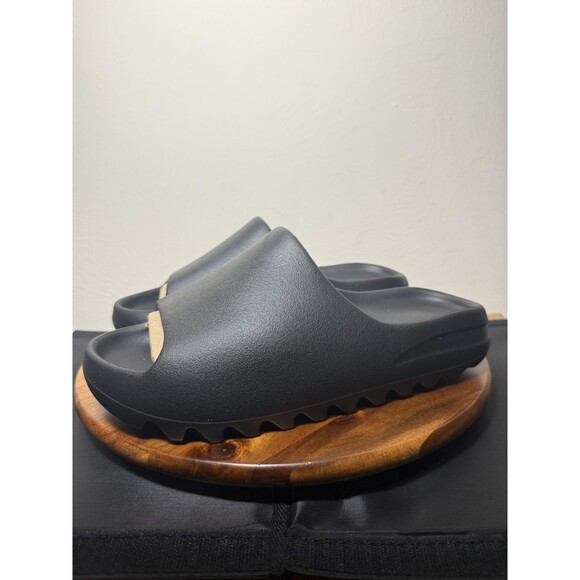 Yeezy Slide YS-01 Black Onyx Mens New In Dust Bag Size 6 main image 6